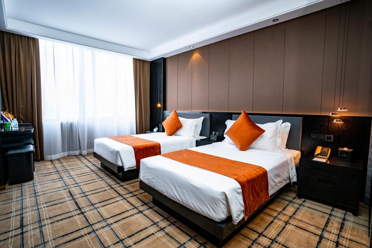 Ocean Hotel Phnompen Kültér fotó